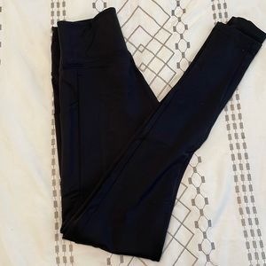 Tommy John legging with pockets